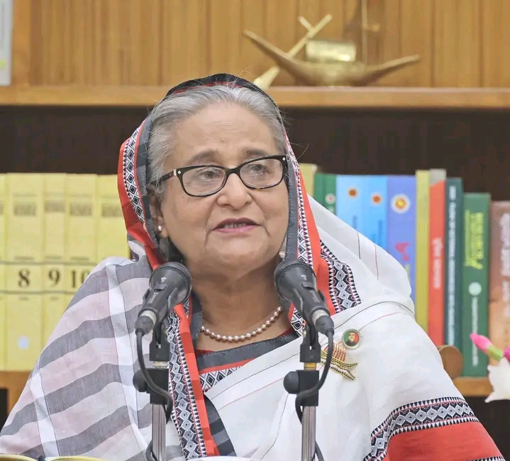 ভোগ্যপণ্য মজুতকারীদের গণধোলাই দেয়া উচিত: শেখ হাসিনা