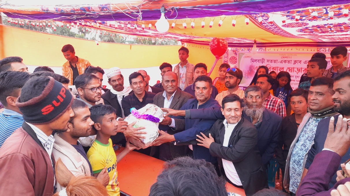 ঝালকাঠিতে ৩ দিনব্যাপি ঘোড়ার দৌড় প্রতিযোগিতা ও মেলা অনুষ্ঠিত