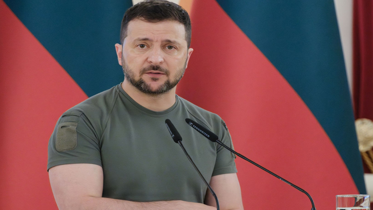 ইউক্রেন-রাশিয়া যুদ্ধের অবসান হবে ট্রাম্প এলে – জেলেনস্কি