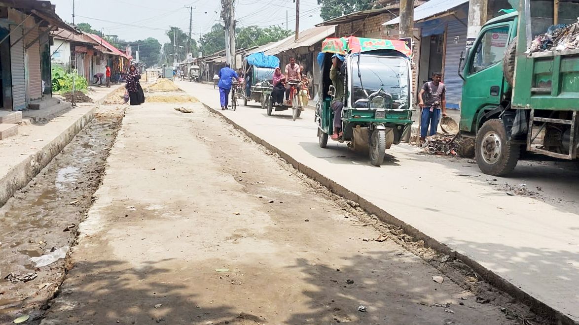উন্নয়নের ভোগান্তিতে সৈয়দপুর