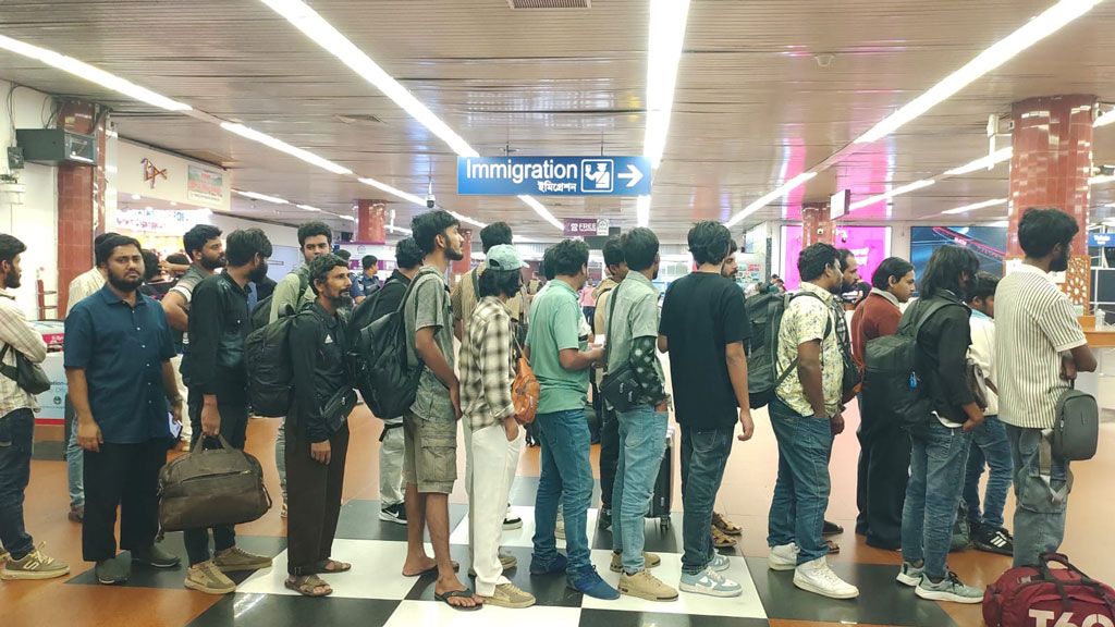 সৌদির বিধিনিষেধে বিঘ্নিত ১৩৯ ফ্লাইট, ভোগান্তিতে ২১ হাজারের বেশি যাত্রী