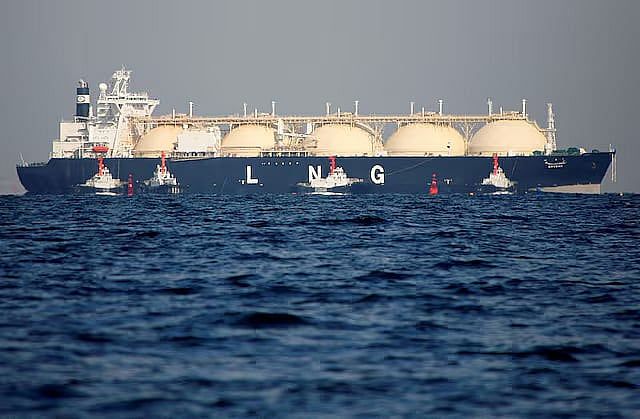সিঙ্গাপুর ও কাতার থেকে ছয় জাহাজ এলএনজি কেনা হচ্ছে