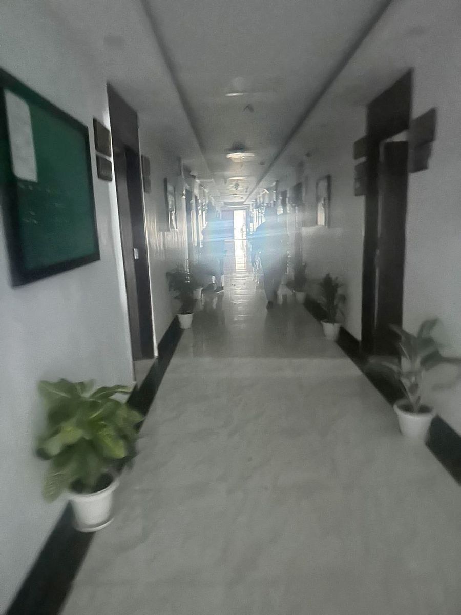 গ্রিড বিপর্যয়, বিদ্যুৎ বিভ্রাটে সচিবালয়সহ ঢাকা ও চট্টগ্রামের অনেক এলাকা