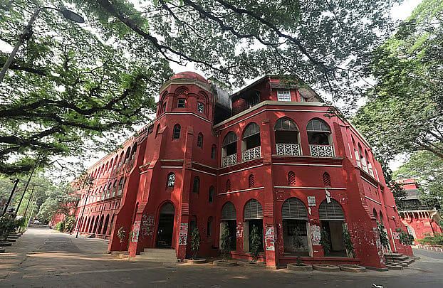 নিজের নামে রেলওয়েতে প্রায় কোটি টাকার বিল, জানেনই না গৃহিণী কোহিনূর