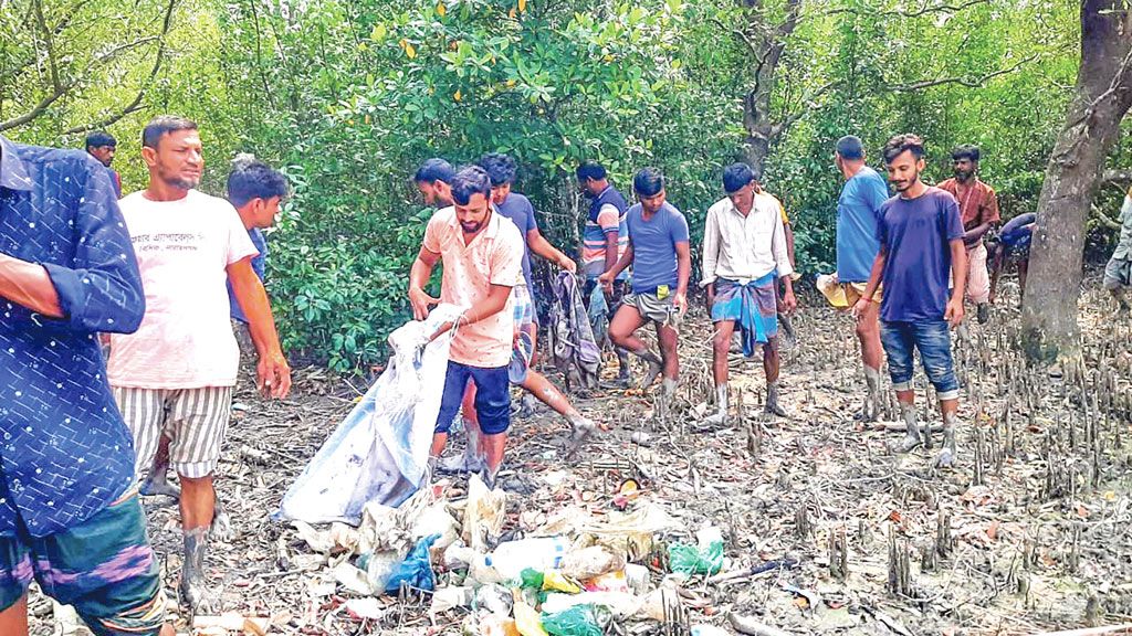 জীববৈচিত্র্য: প্লাস্টিক বর্জ্যে সয়লাব সুন্দরবন