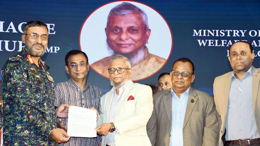 ৫ বছরে এক কোটি মানুষ বিদেশে পাঠানোর লক্ষ্য: প্রবাসীকল্যাণমন্ত্রী