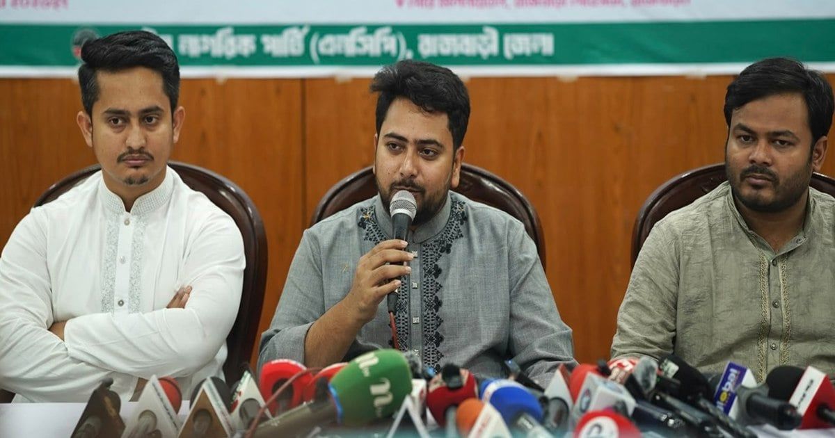দেশ মাফিয়া রাষ্ট্রে পরিণত হয়েছে: নাহিদ ইসলাম