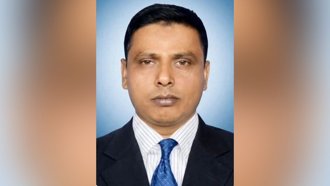 আগৈলঝাড়ায় সন্ত্রাসবিরোধী মামলায় নিষিদ্ধ ছাত্রলীগের সভাপতি গ্রেপ্তার