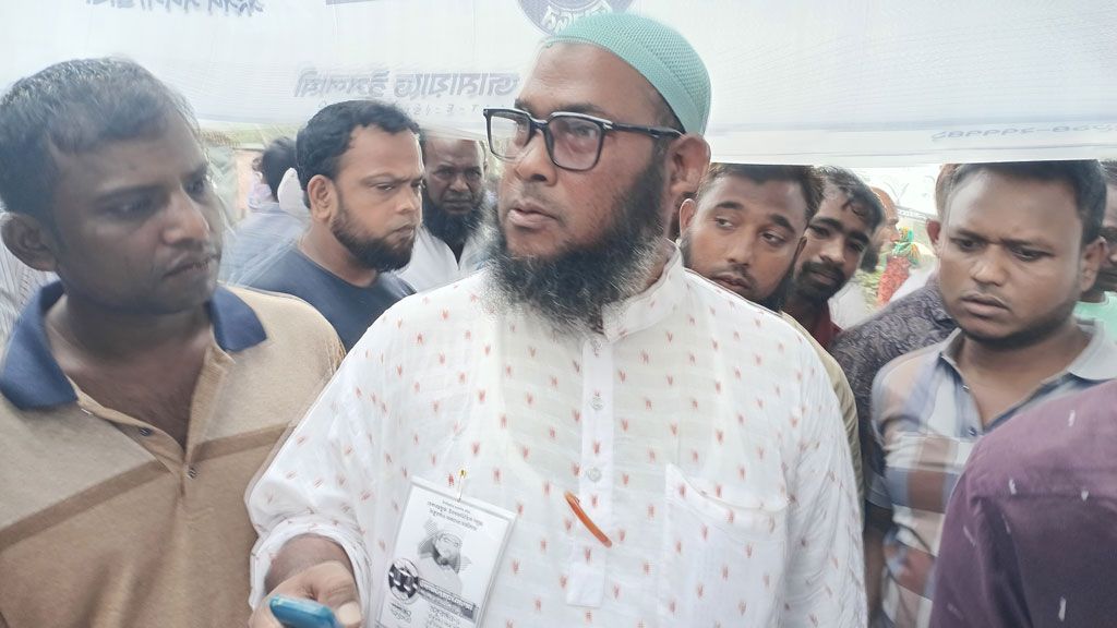 ভোটের দিন লিফলেট বিতরণ, জামায়াত নেতাকে দণ্ড